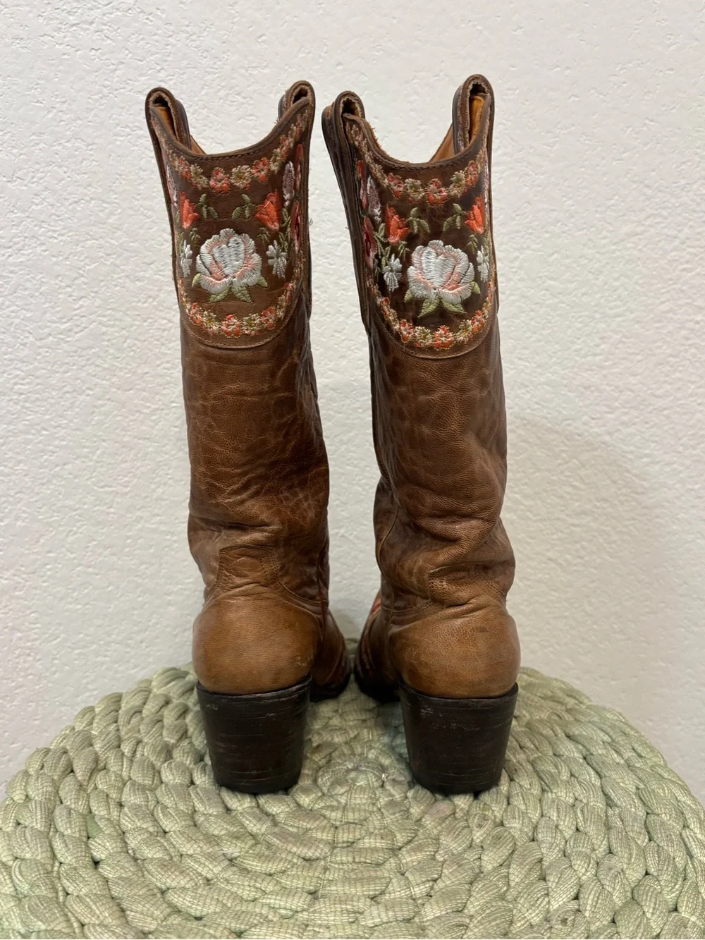 Old Gringo Pink/White Floral  Embroidered Brown Leather Cowboy Boots